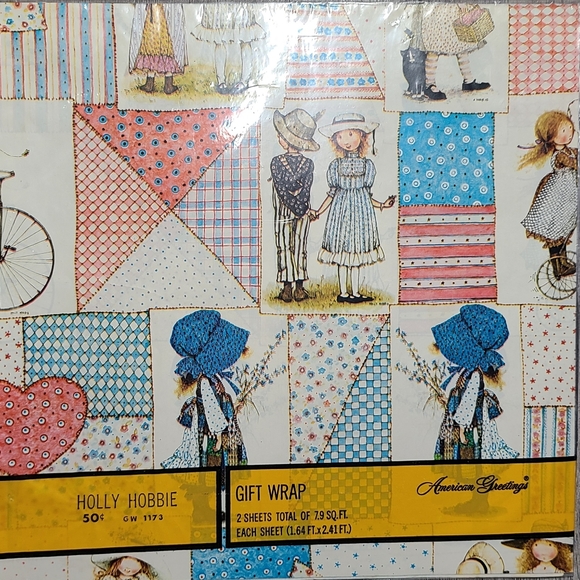 Vintage Holly Hobbie gift wrapping paper - Picture 4 of 6